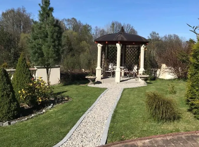 Zámeček Zdíky - Moderní Velký Bujanov